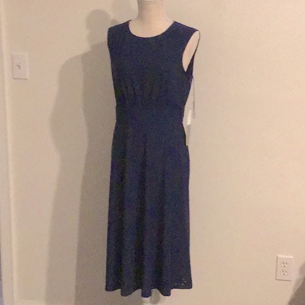 Eyelet Navy Blue Lined Sleeveless Dress. London Times 12P